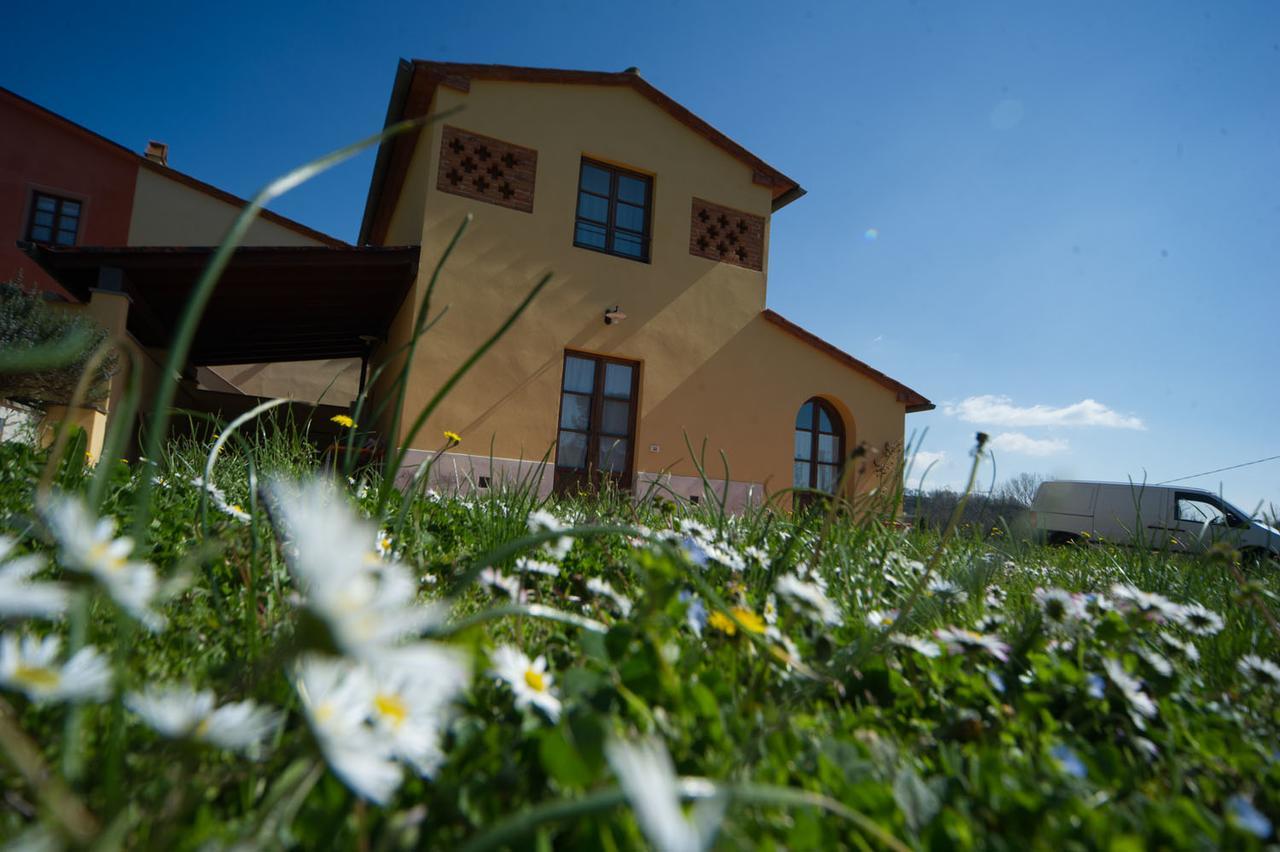 Agriturismo Lo Zolfino Penna エクステリア 写真